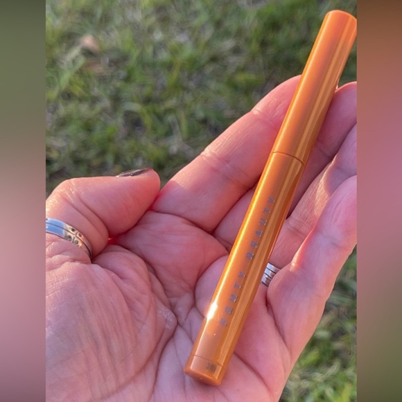 FENTY BEAUTY By Rihanna Shadowstix Eyeshadow In Gold Hoopz (Gold) - Picture 8 of 12